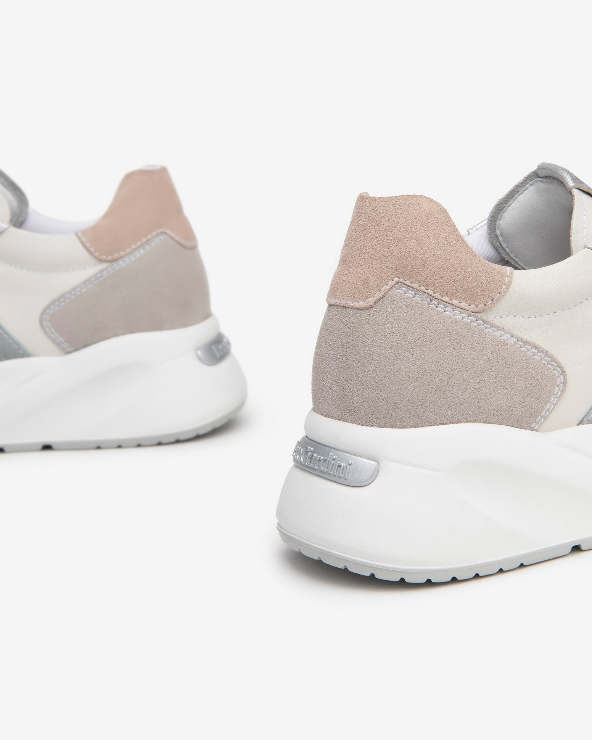 Baskets en cuir et daim pour femmes