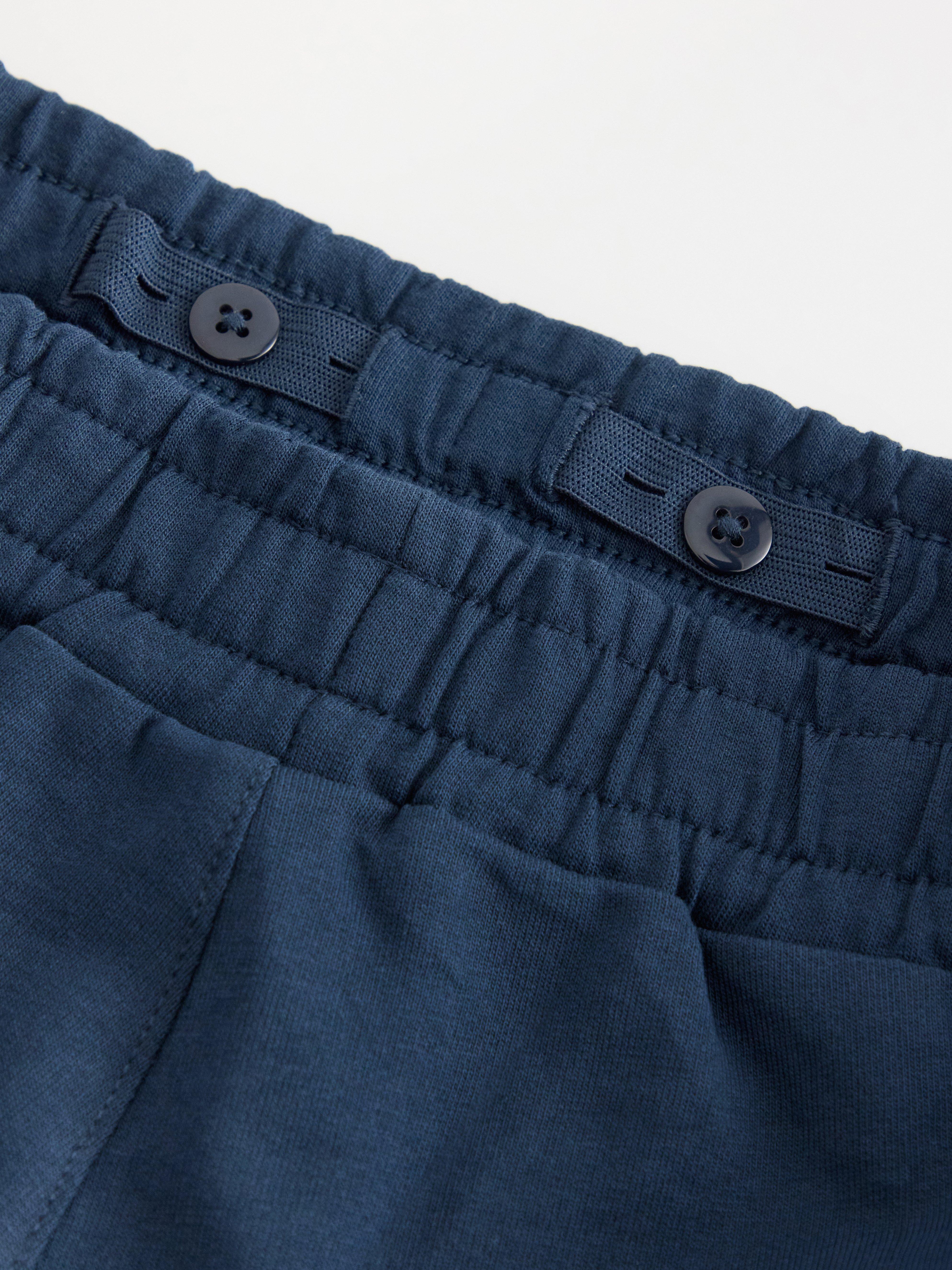 Short cargo bleu foncé