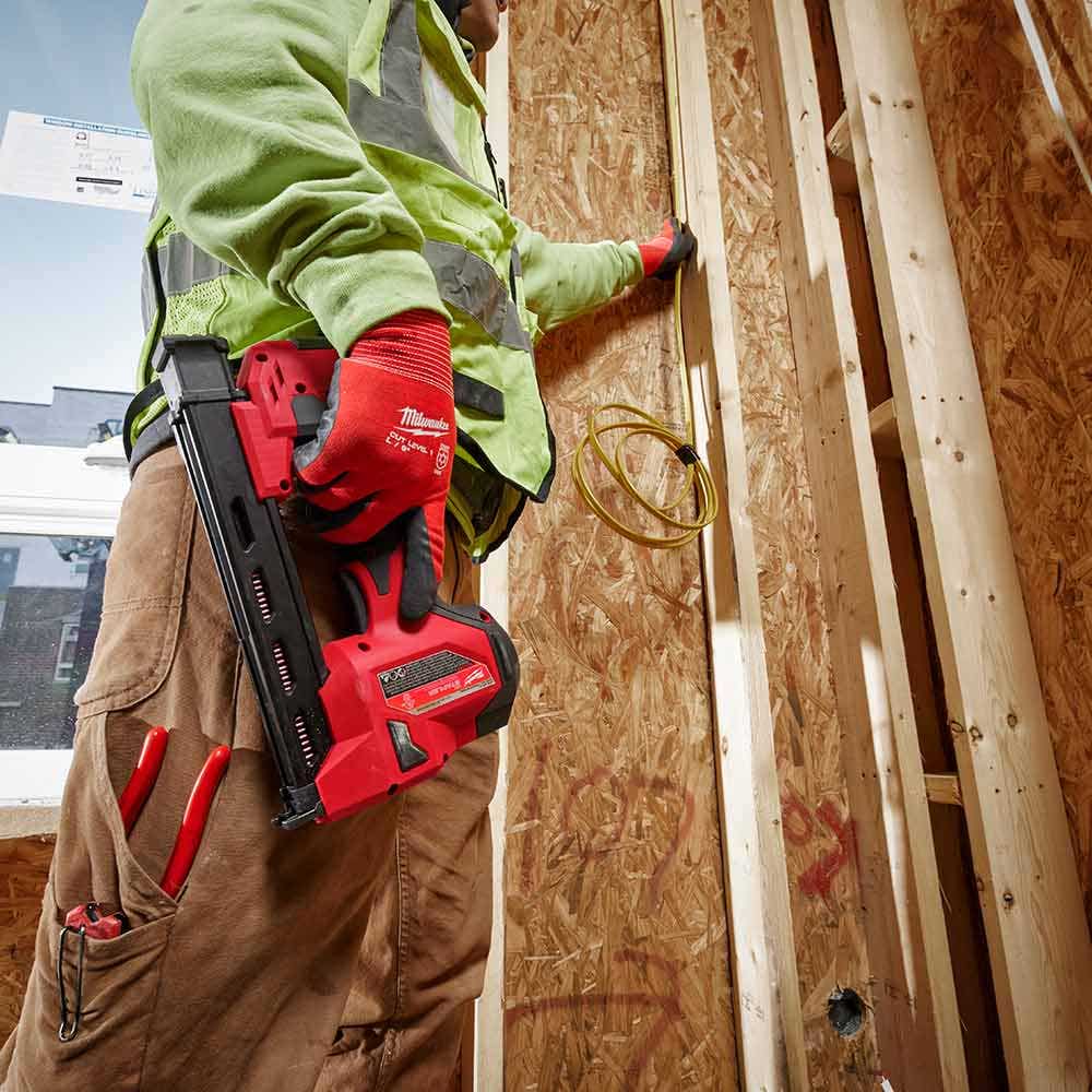 MILWAUKEE 12V 25mm kabelstablerskinn M12BCST0