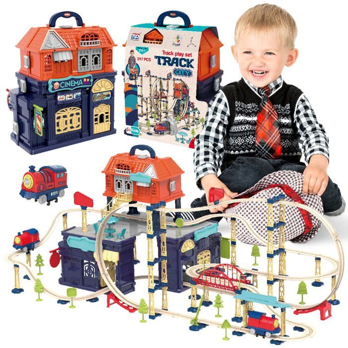 Elektrische treinset van Sun Baby voor kinderen vanaf 3 jaar - Loop, Viaduct, Brug, Slagboom, Station, Bioscoop, Winkels