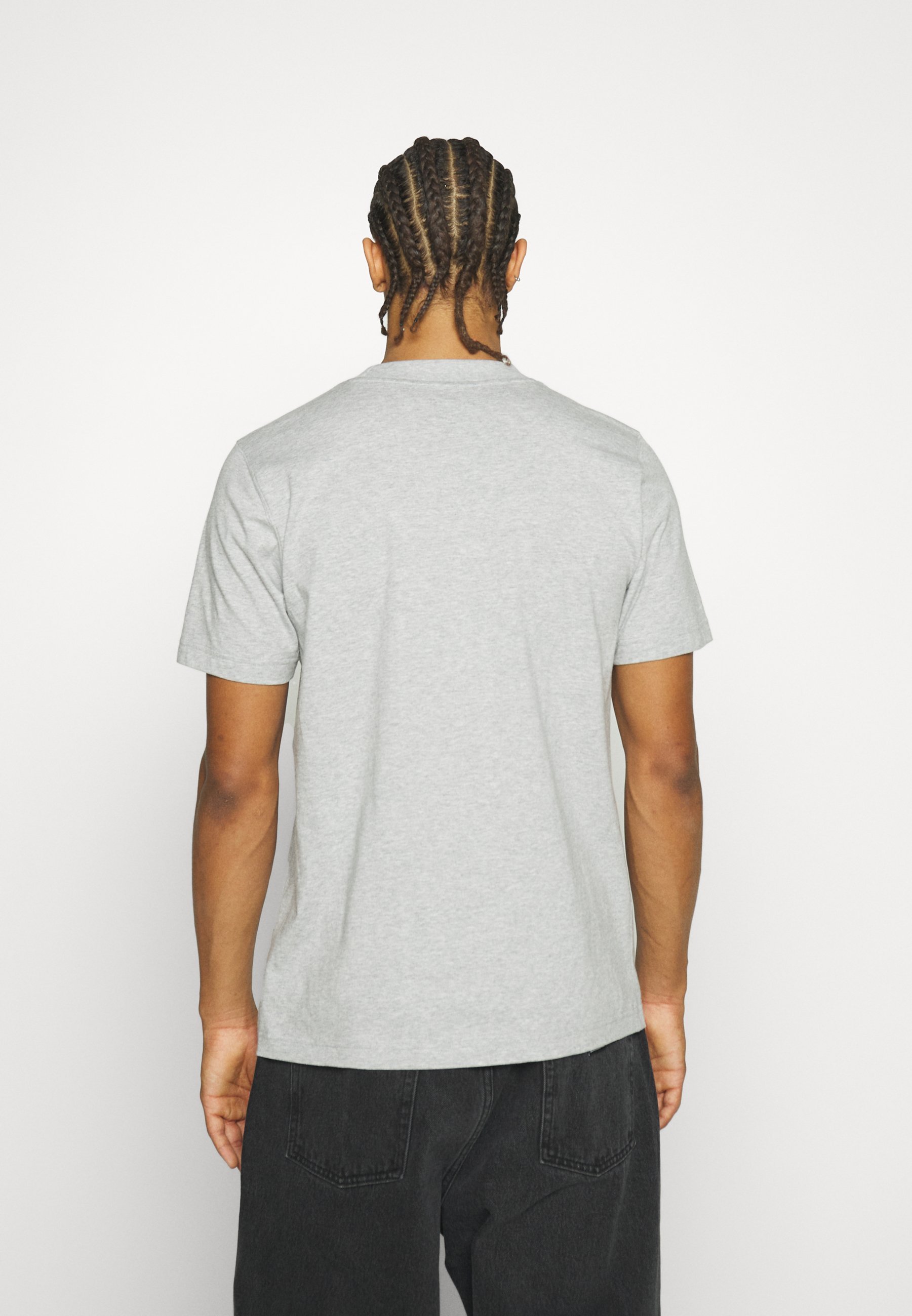 New Balance ESSENTIALS LOGO UNISEX - T-shirt met print - sportief grijs