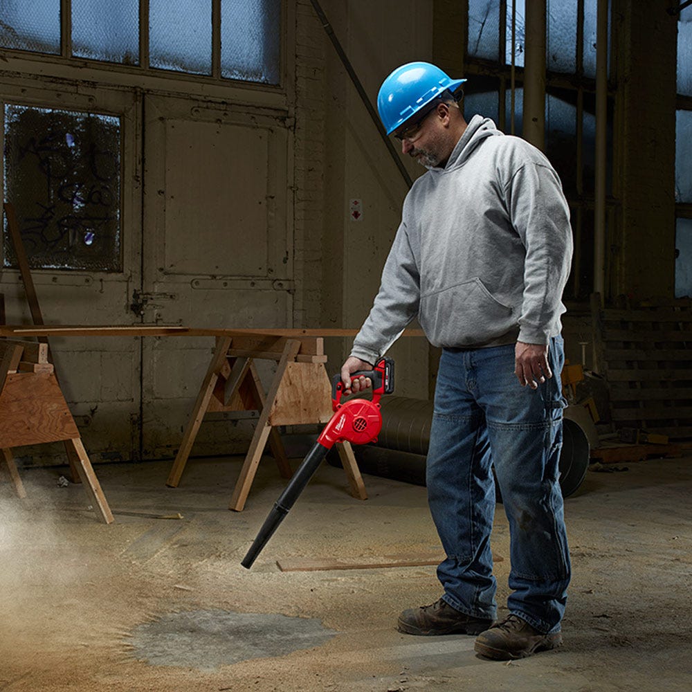 Soprador compacto MILWAUKEE 18V Skin M18BBL-0