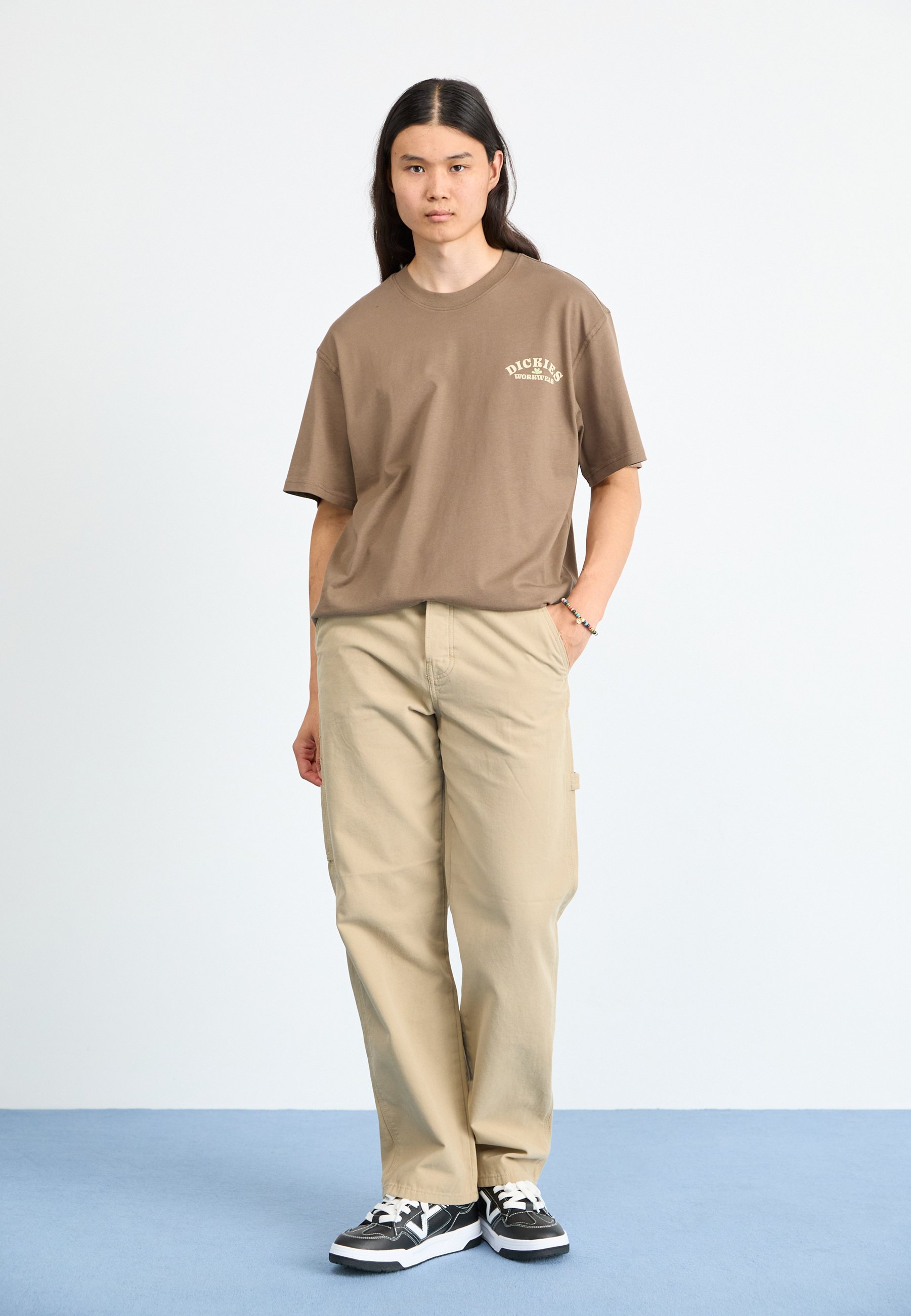 DICKIE'S LUCASVILLE TEE - Triko s potiskem - black