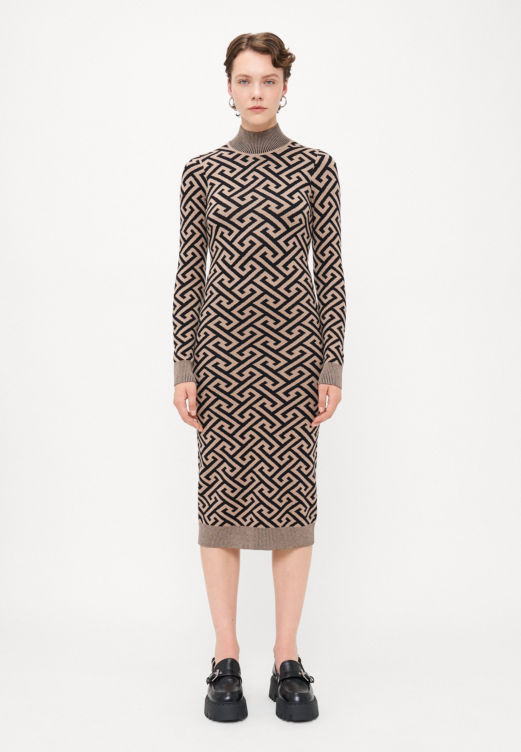 Vero Moda Tall VMARIA ART HIGH NECK CALF DRESS - Rechte jurk - zwart/zilver nerts