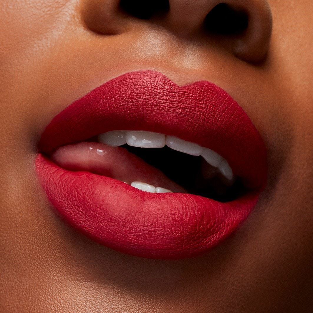 MAC skysti lūpų dažai „Locked Kiss Ink™“ – 5 ml