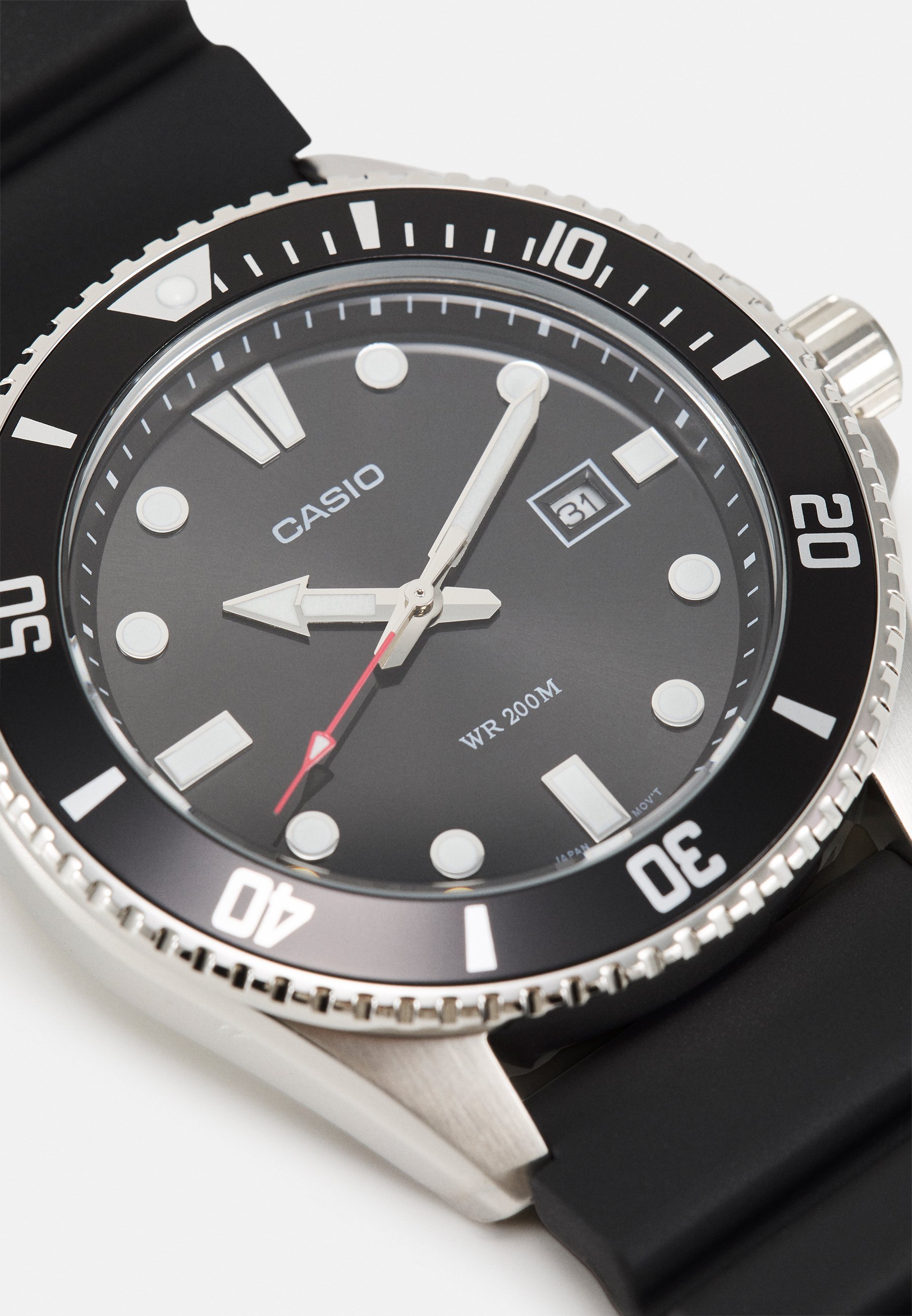 Montre Casio - noire