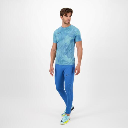  Nike Strike