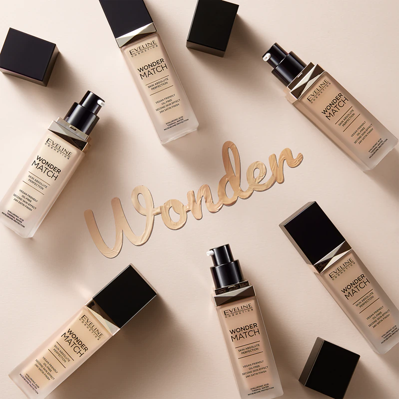 Base líquida de longa duração Wonder Match da Eveline Cosmetics com ácido hialurônico