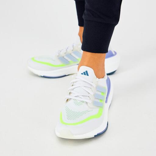  adidas Ultraboost Light