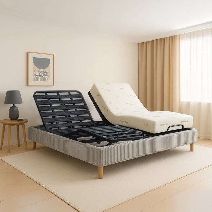 Set letto elettrico 200x200 grigio, composto da rete a doghe regolabile, bordo in velluto a coste e materasso.