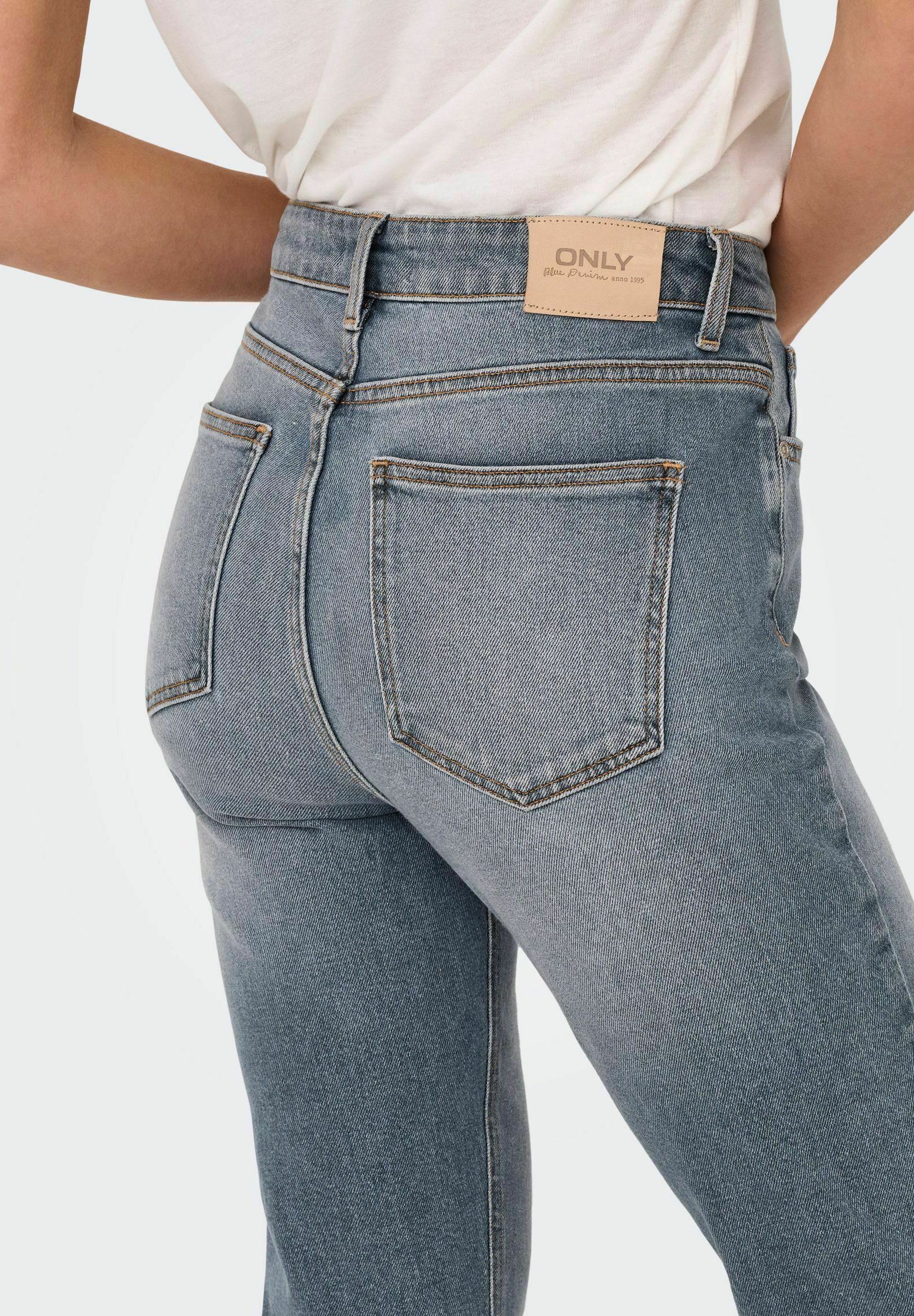 ONLY ONLEMILY HOHE TAILLE - Džínsy slim fit - special blue grey denim