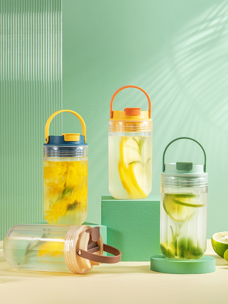 Botella de agua portátil WORTHBUY, vaso de agua de plástico con pajita y cepillo, botella para beber té o leche para niños y adultos, utensilios de cocina.