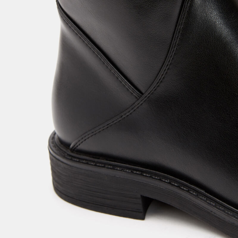 buty do kolan