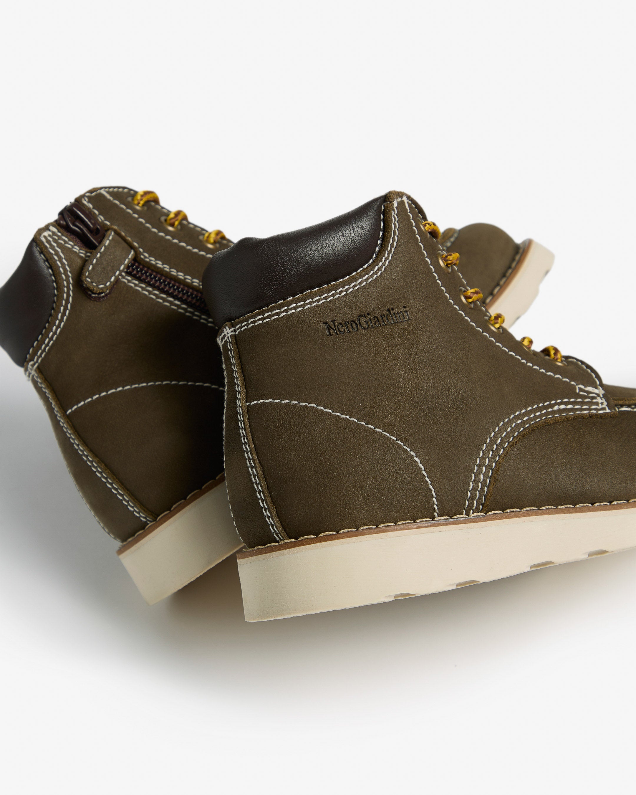  Bottines en cuir pour adolescents