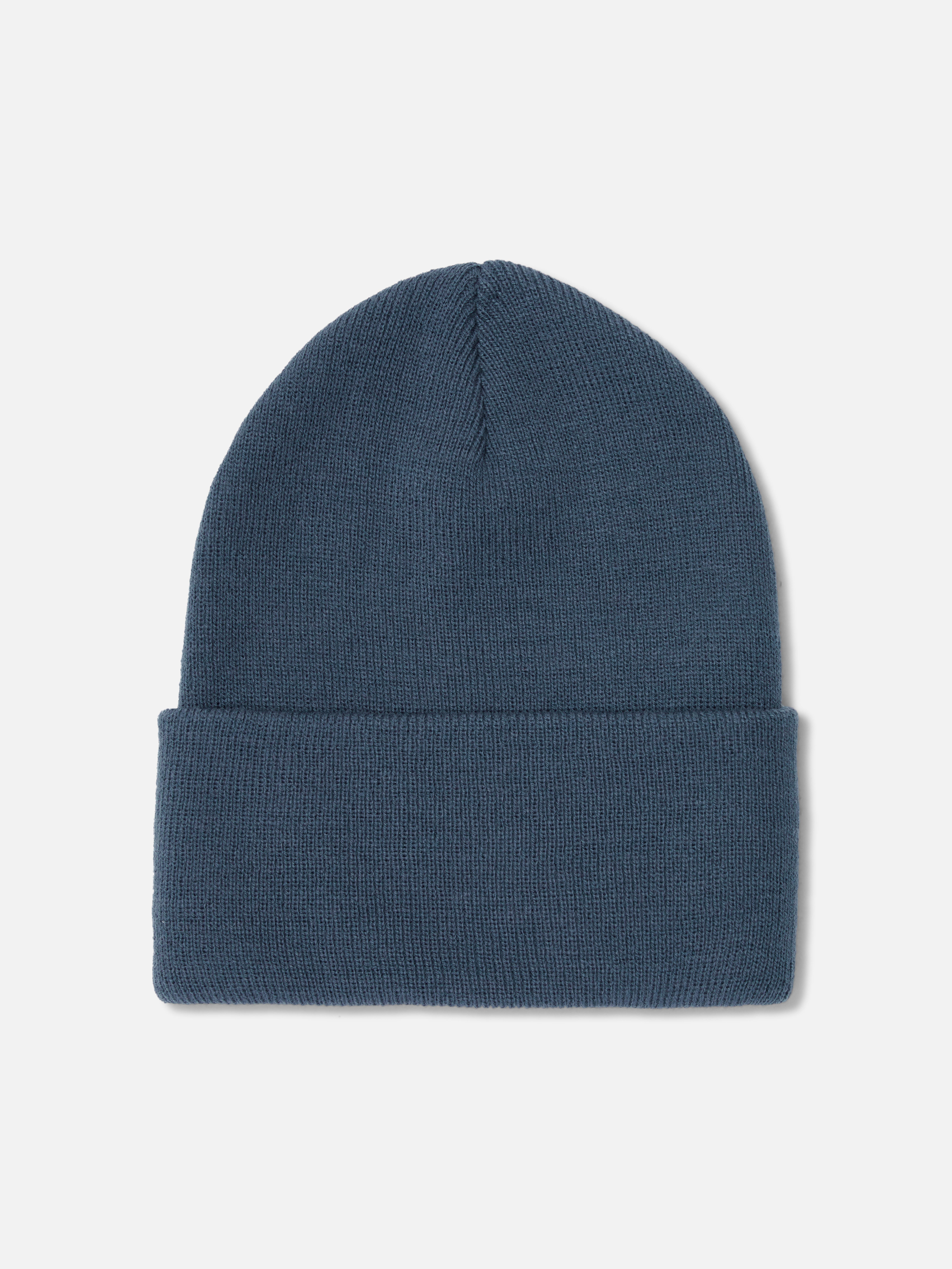 Mütze mit breiter Krempe. Diese schicke Mütze hat eine breite Krempe für zusätzliche Wärme und einen stylischen Look.