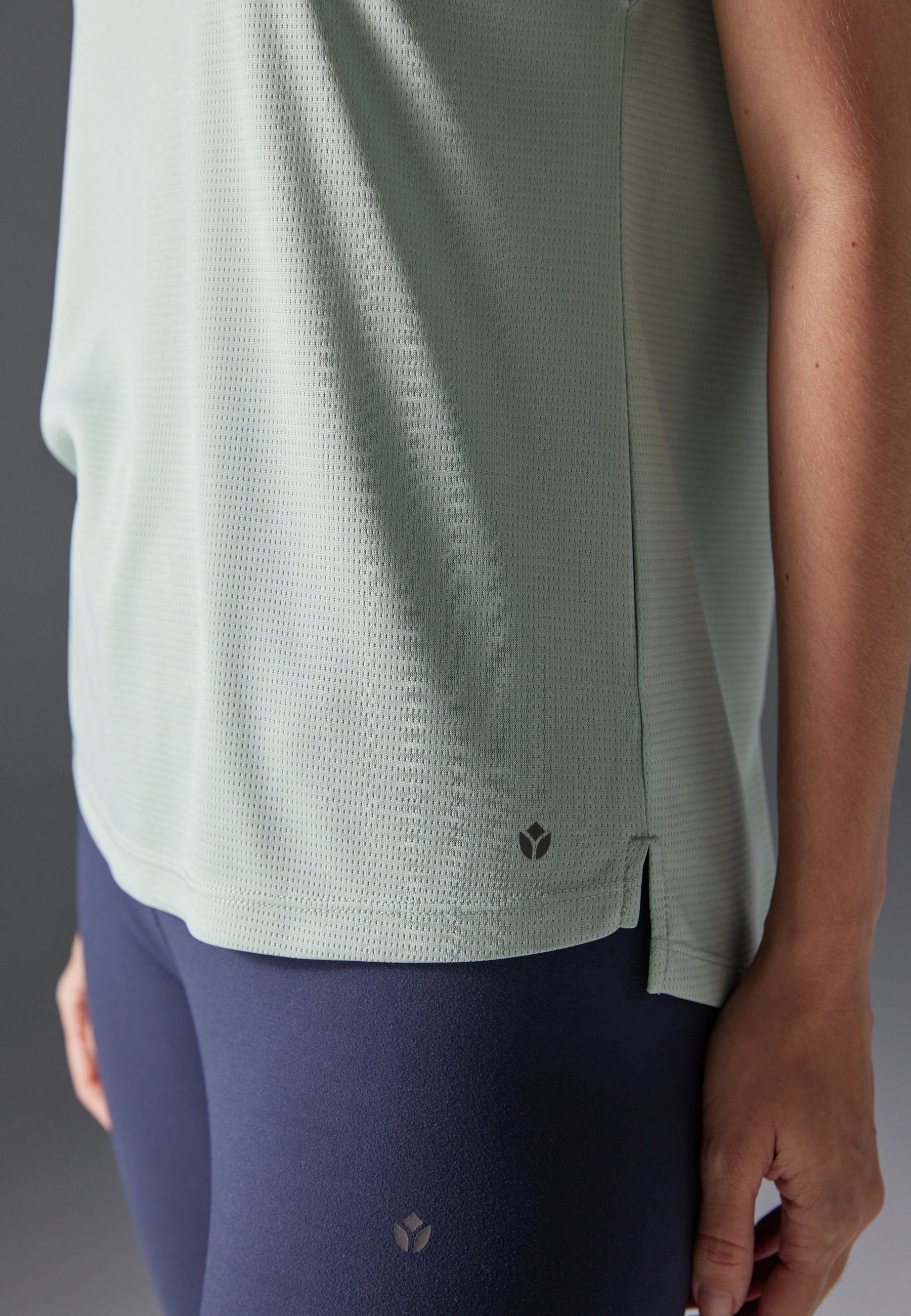 Even&Odd active ESSENTIAL SPORT T-SHIRT MET KORTE MOUWEN EN REFLECTERENDE STRIP - Basic T-shirt - mintgroen