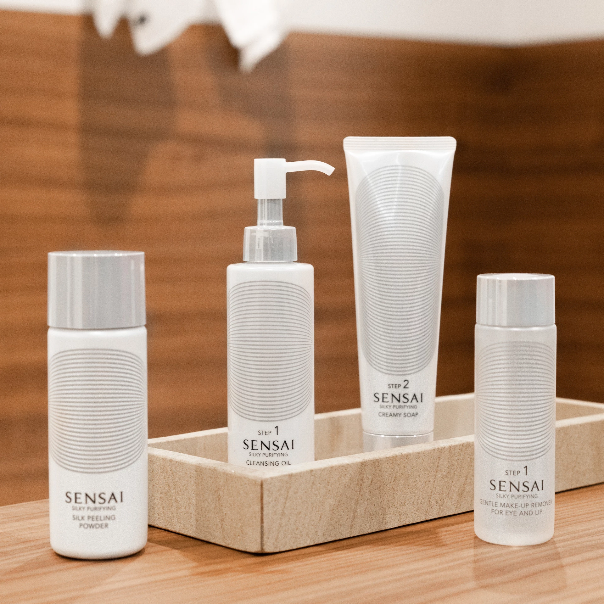 Απαλό, Μεταξένιο Ντεμακιγιάζ Καθαρισμού 100 ml - SENSAI