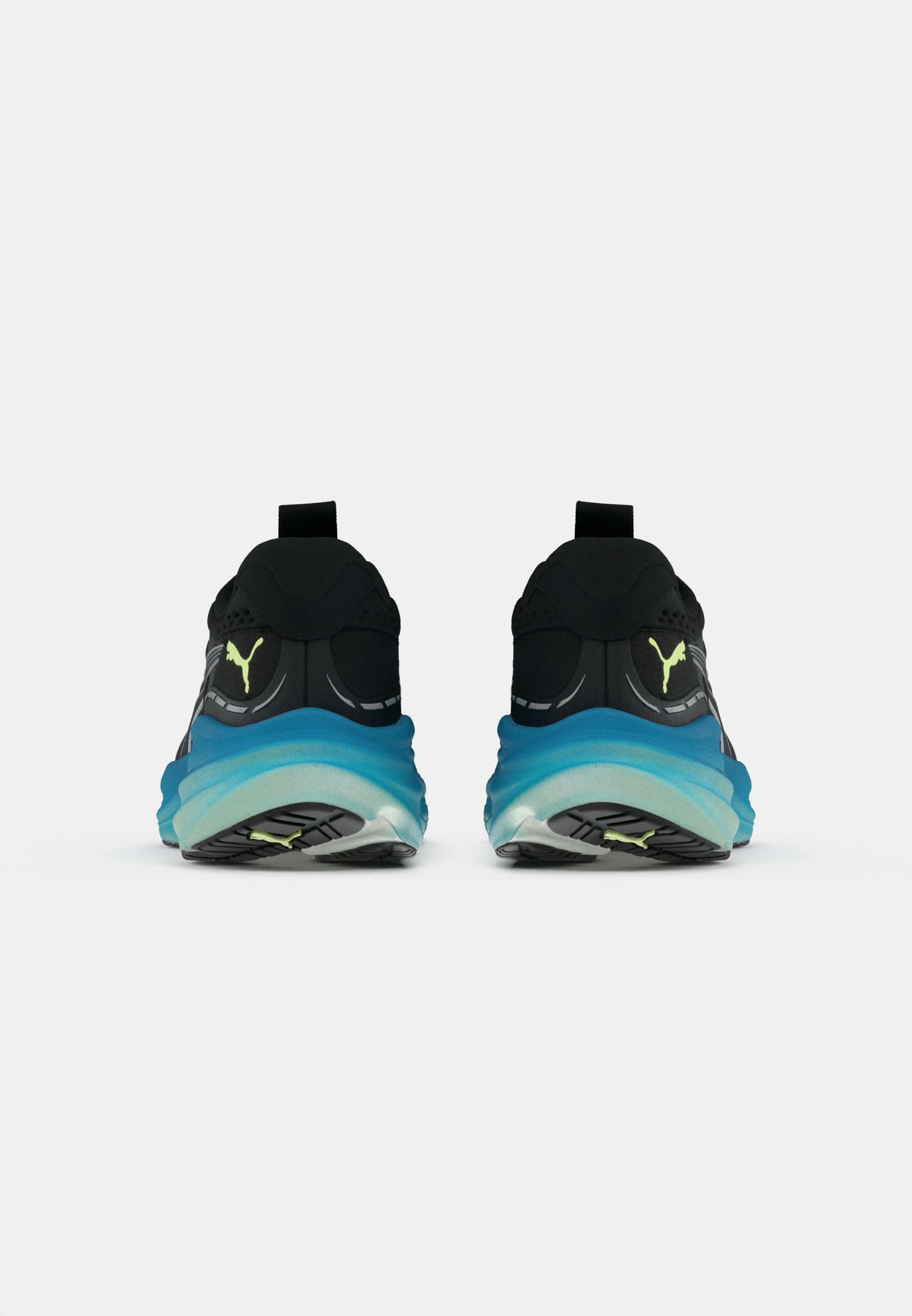 Puma MAGNIFY NITRO 3 - Scarpe da corsa su strada - nero/blu velocità