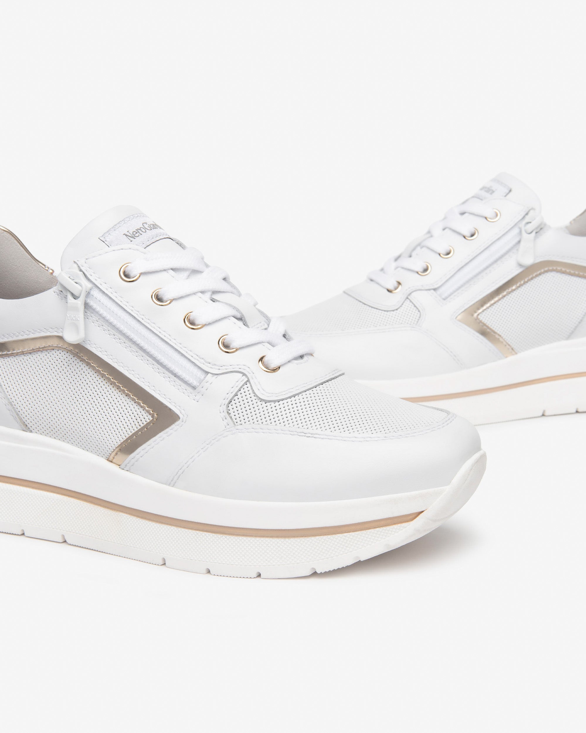  Damen-Sneaker aus Leder und Funktionsmaterial
