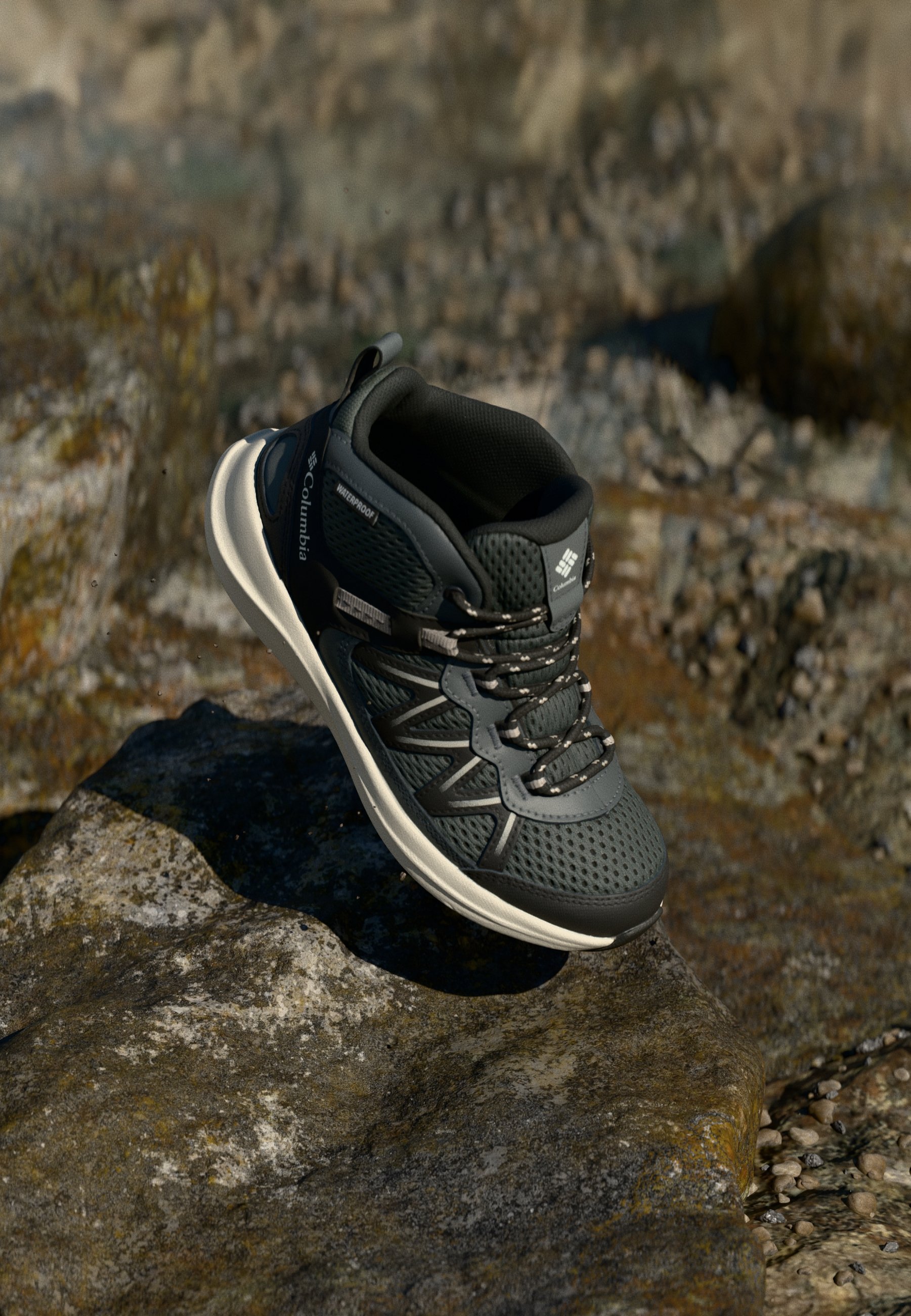 Columbia YOUTH PEAKFREAK RUSH MID WASSERDICHT - Wanderschuhe - Schwarz/Grill