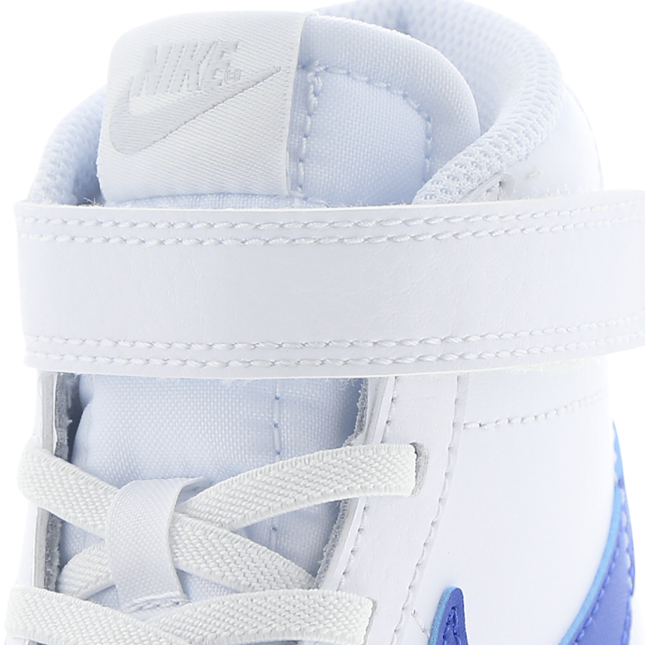 Nike Blazer Mid