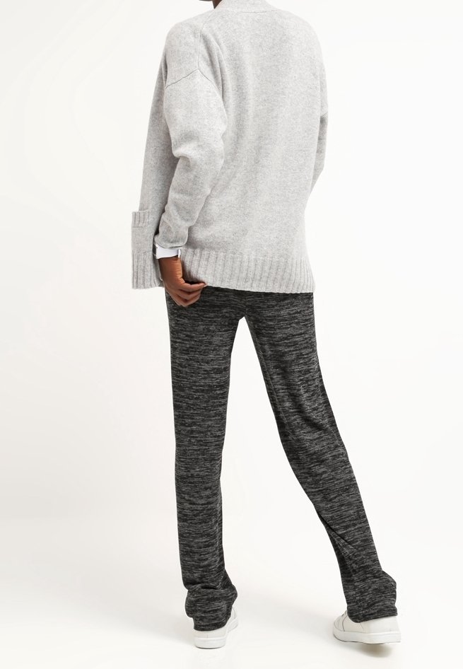 GAP Cardigan – hellgrau