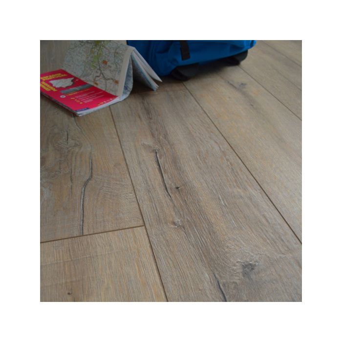 Suelo laminado KronoSwiss Noblesse V4 - Roble Rift 5G - Paquete de 2,131 m²