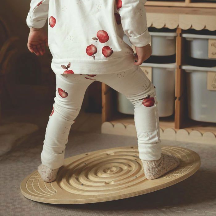 Gioco a dondolo in legno - Tavola di equilibrio in legno con labirinto e palline - Bilanciere Montessori - Sviluppo delle capacità motorie - Portata massima 80 kg