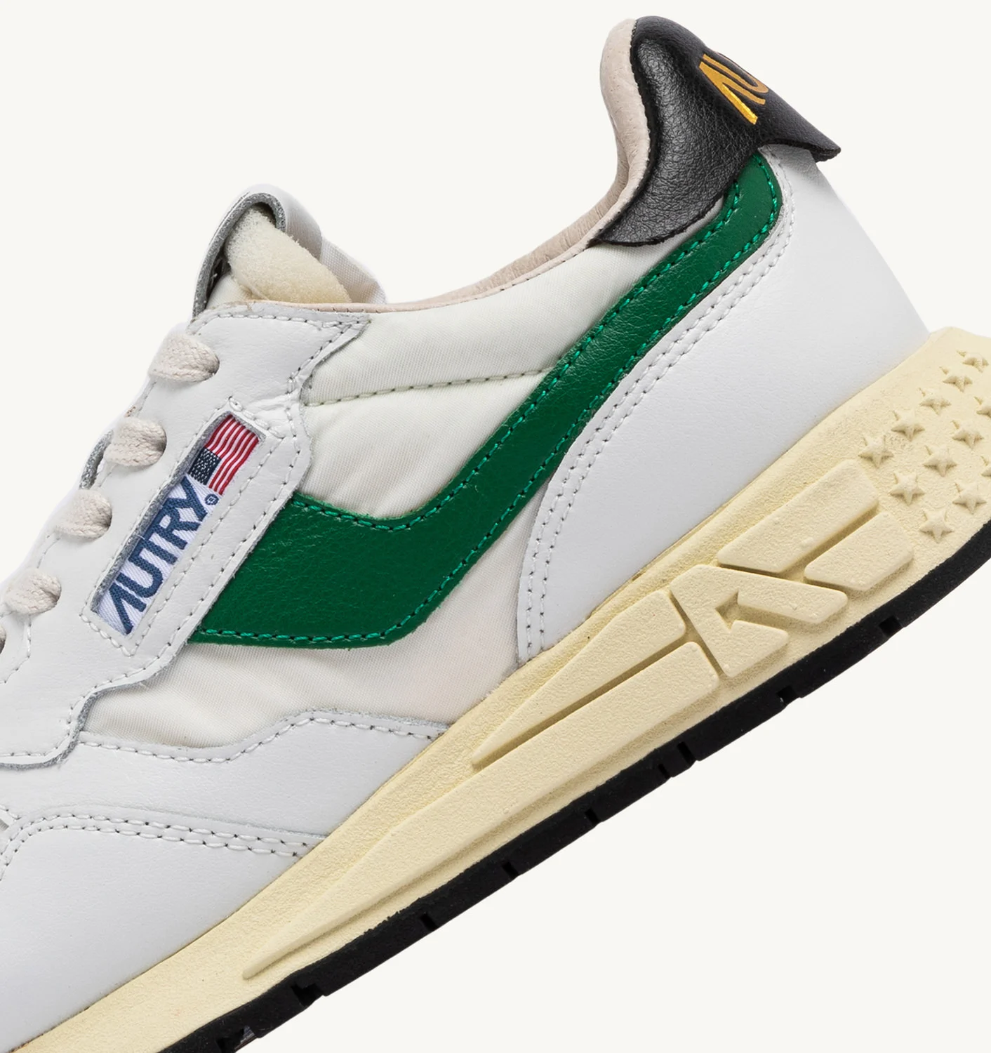 Adidași REELWIND JOS din nailon și piele, în culorile alb, negru și verde