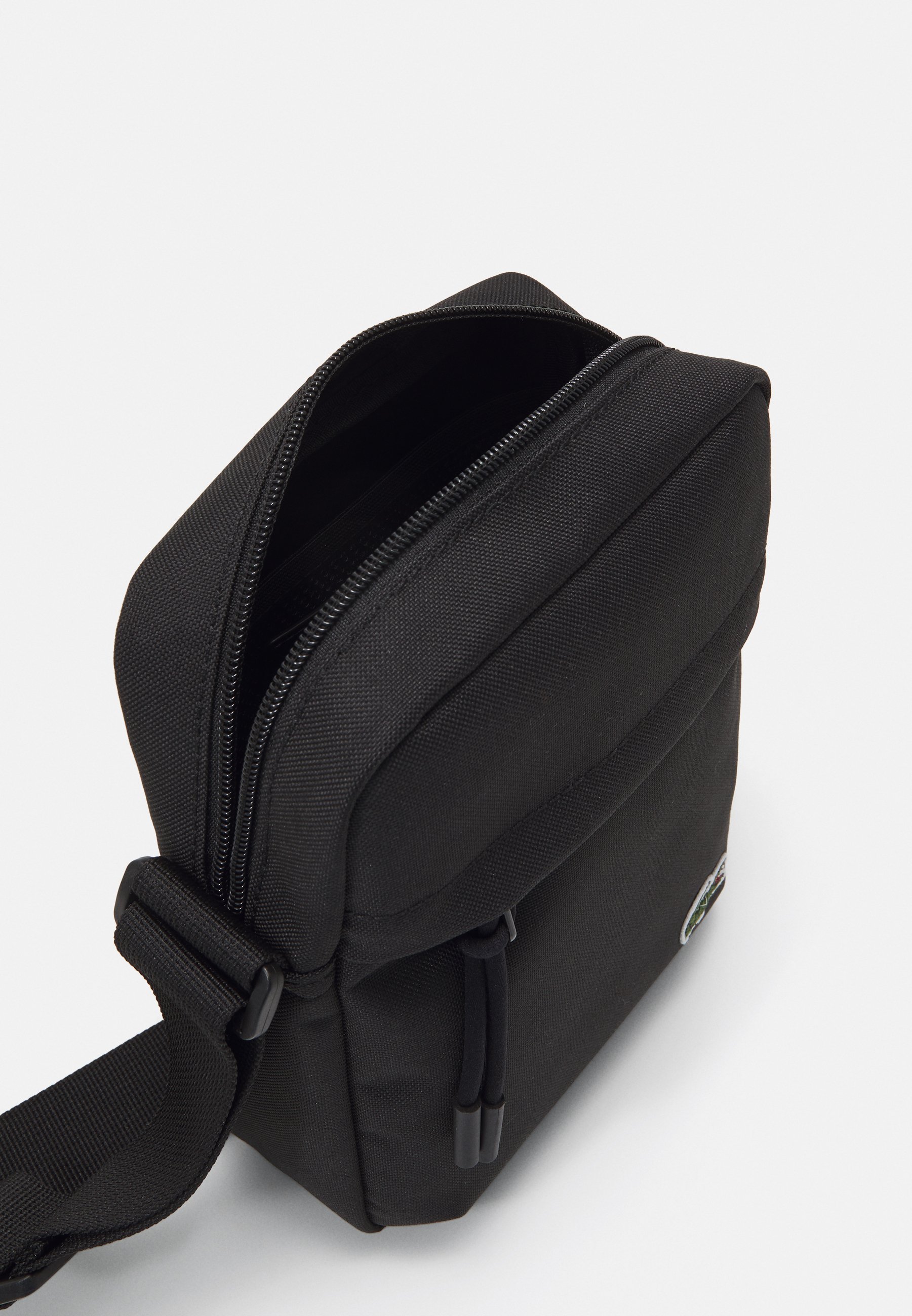 Lacoste VERTICAL CAMERA TAS UNISEX - Crossbodytas - zwart