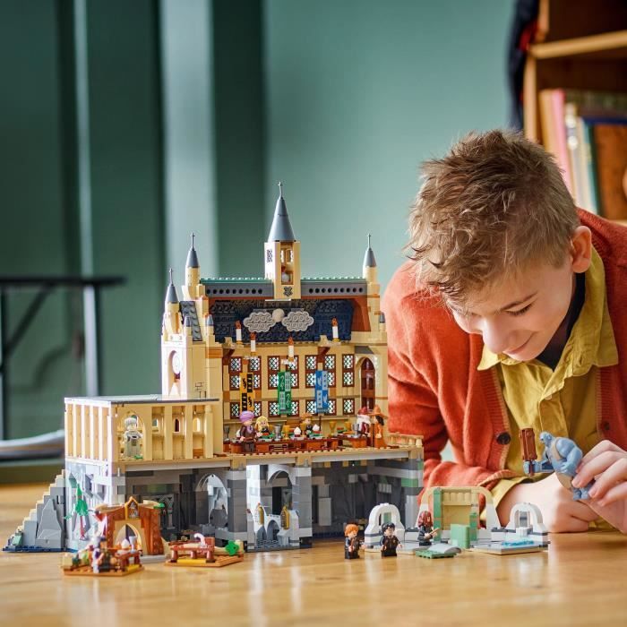 LEGO® Harry Potter 76435 Galtvorts slott: Den store hallen - Samlesett