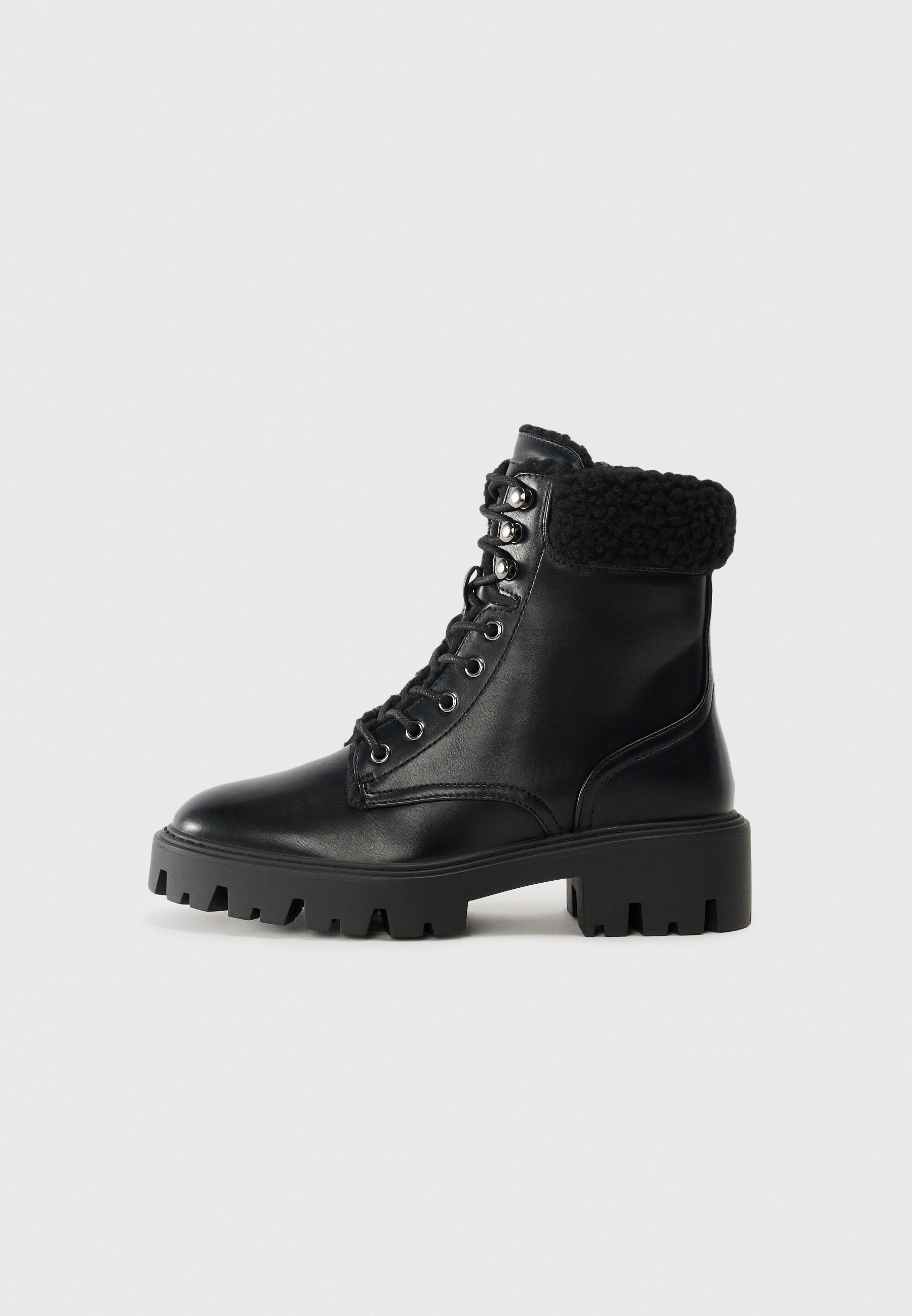 ONLY SHOES ONLBETTY - Enkellaarsjes met vetersluiting - zwart