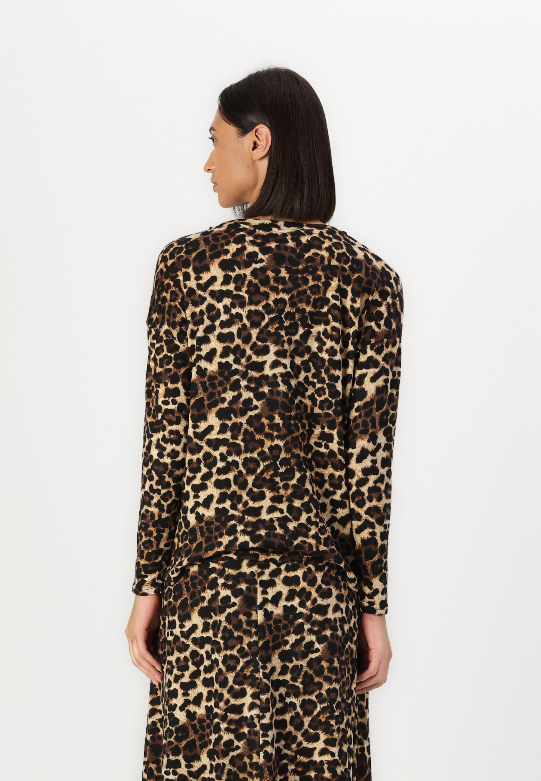 ONLY MATERNITY OLMPAMIS O NECK - Top s dlouhým rukávem - black