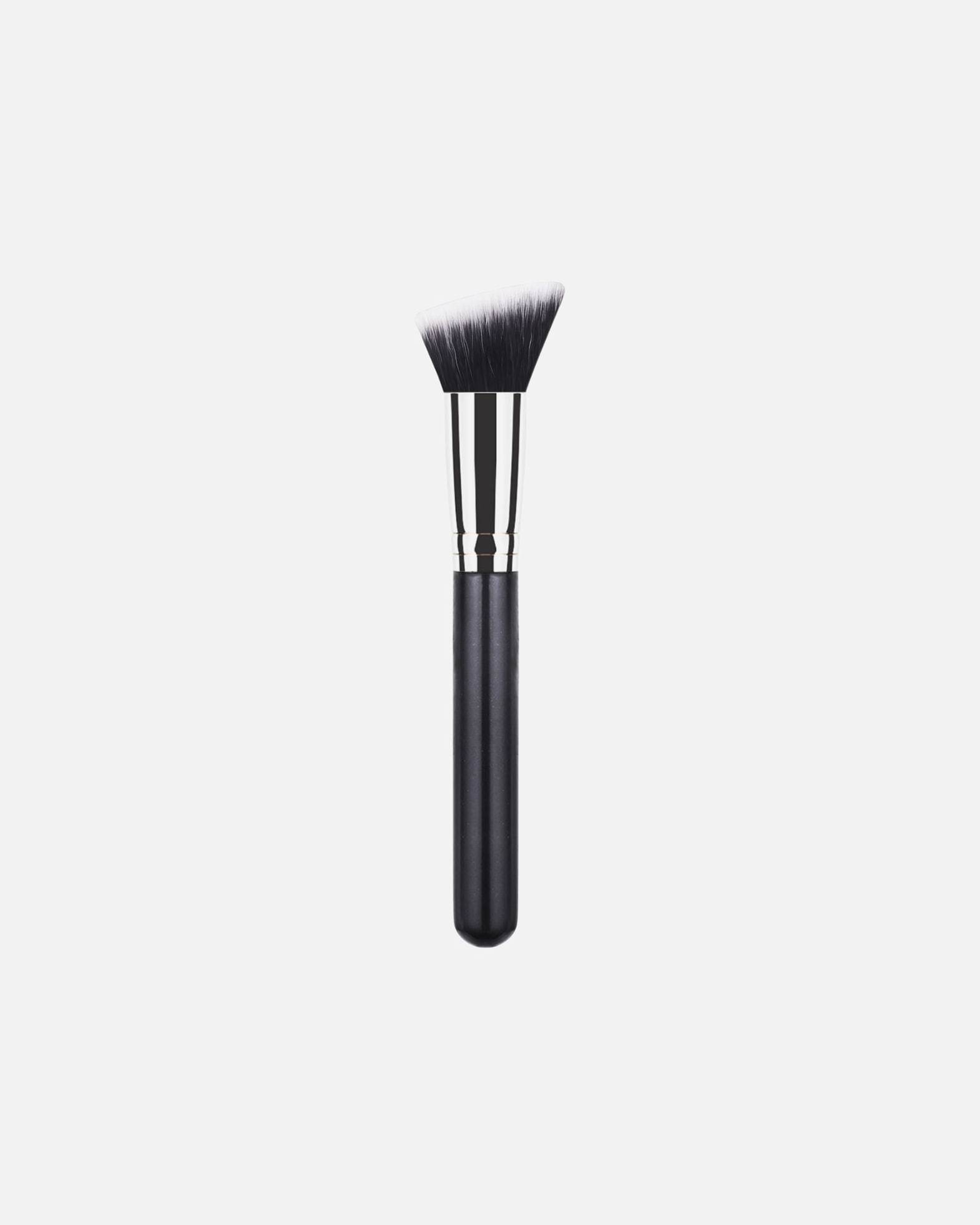 „Technique Pro Foundation Brush 107“ kampinis makiažo pagrindo šepetėlis – juodas