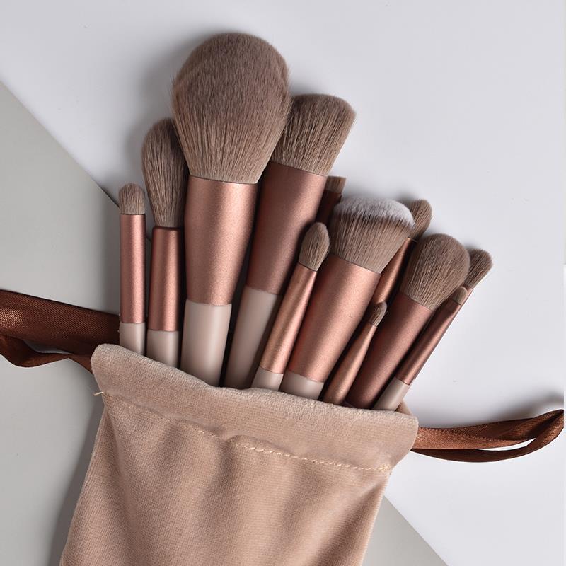 Ensemble de 13 pinceaux de maquillage professionnels en fourrure douce, pour highlighter, poudre, fond de teint, correcteur, pinceaux multifonctionnels