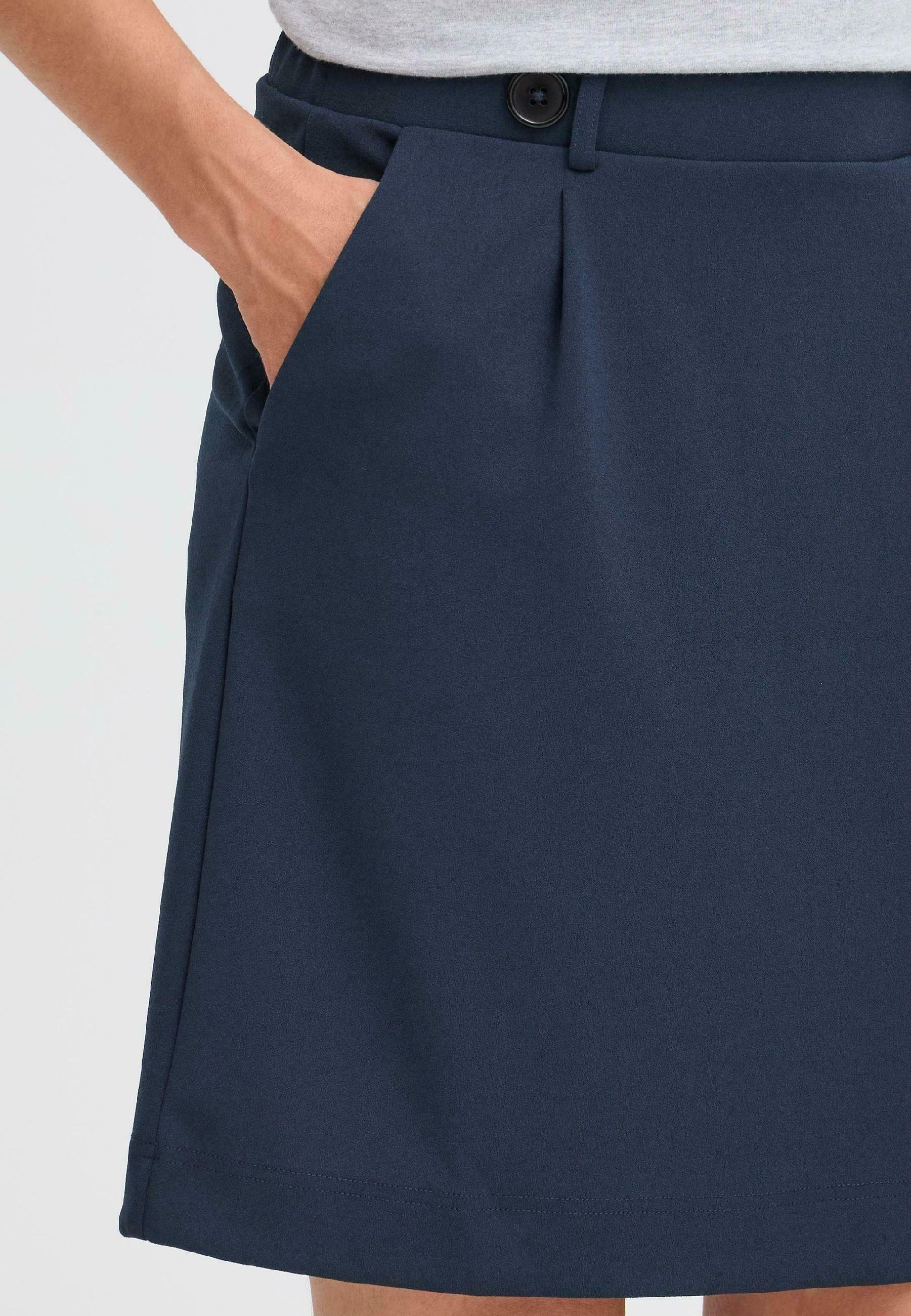 Oxmo OXTAYRA - A-lijn rok - marineblauwe blazer