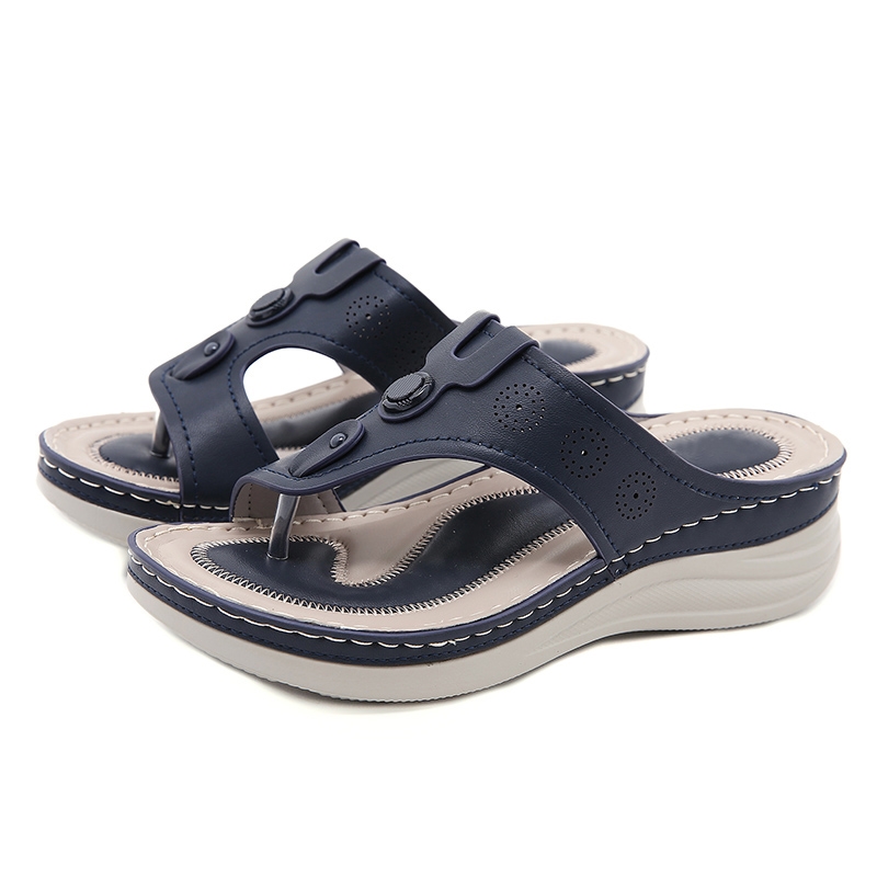 New thick soled slope heel slippers European and American fashion hollow summer female gladiator beach slippers T777 3