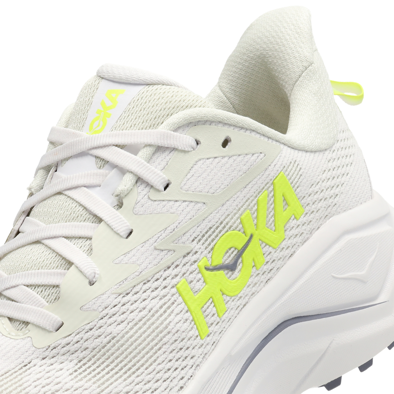 Hoka Challenger 8