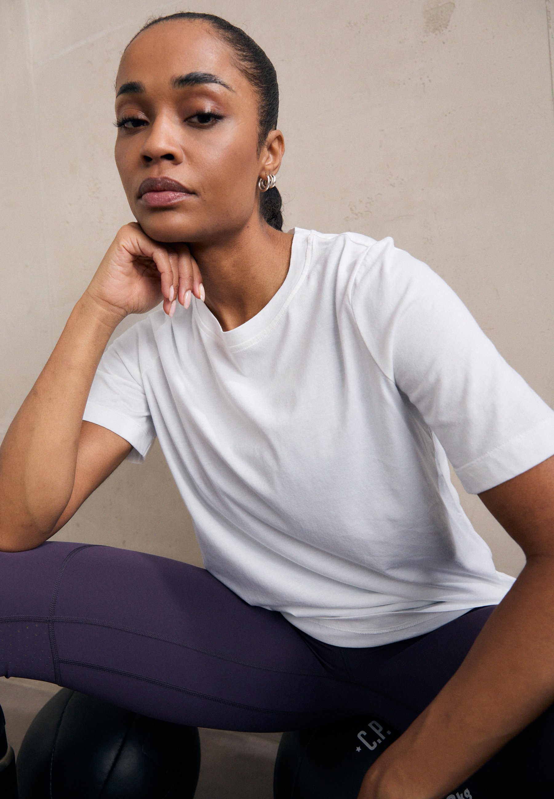 Sweaty Betty ESSENTIAL CREW NECK - Basic T-Shirt - weiß