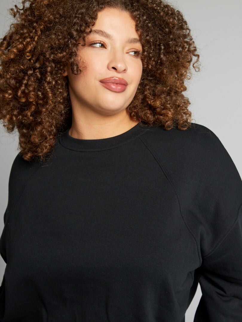 Moletom oversized em tecido fleece - preto