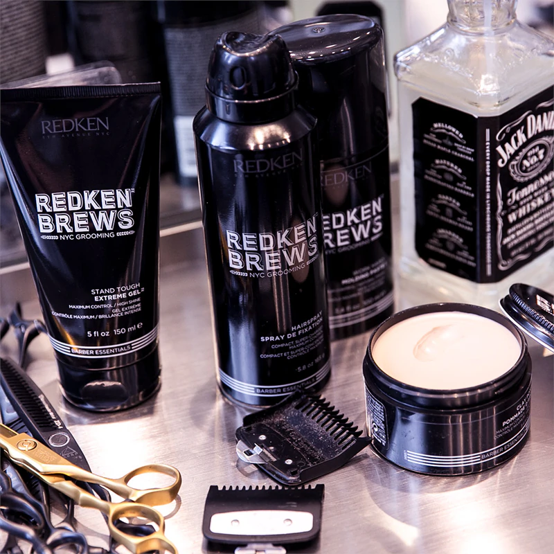 Redken Brews Pomada de argila com aparência natural