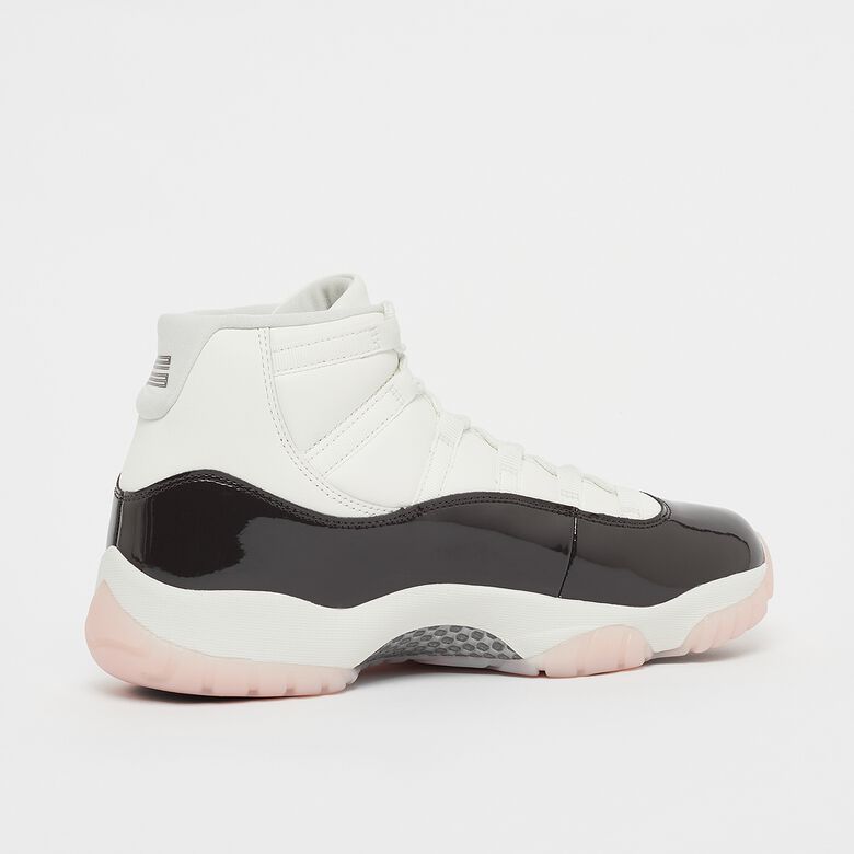WMNS Air Jordan 11 Retro