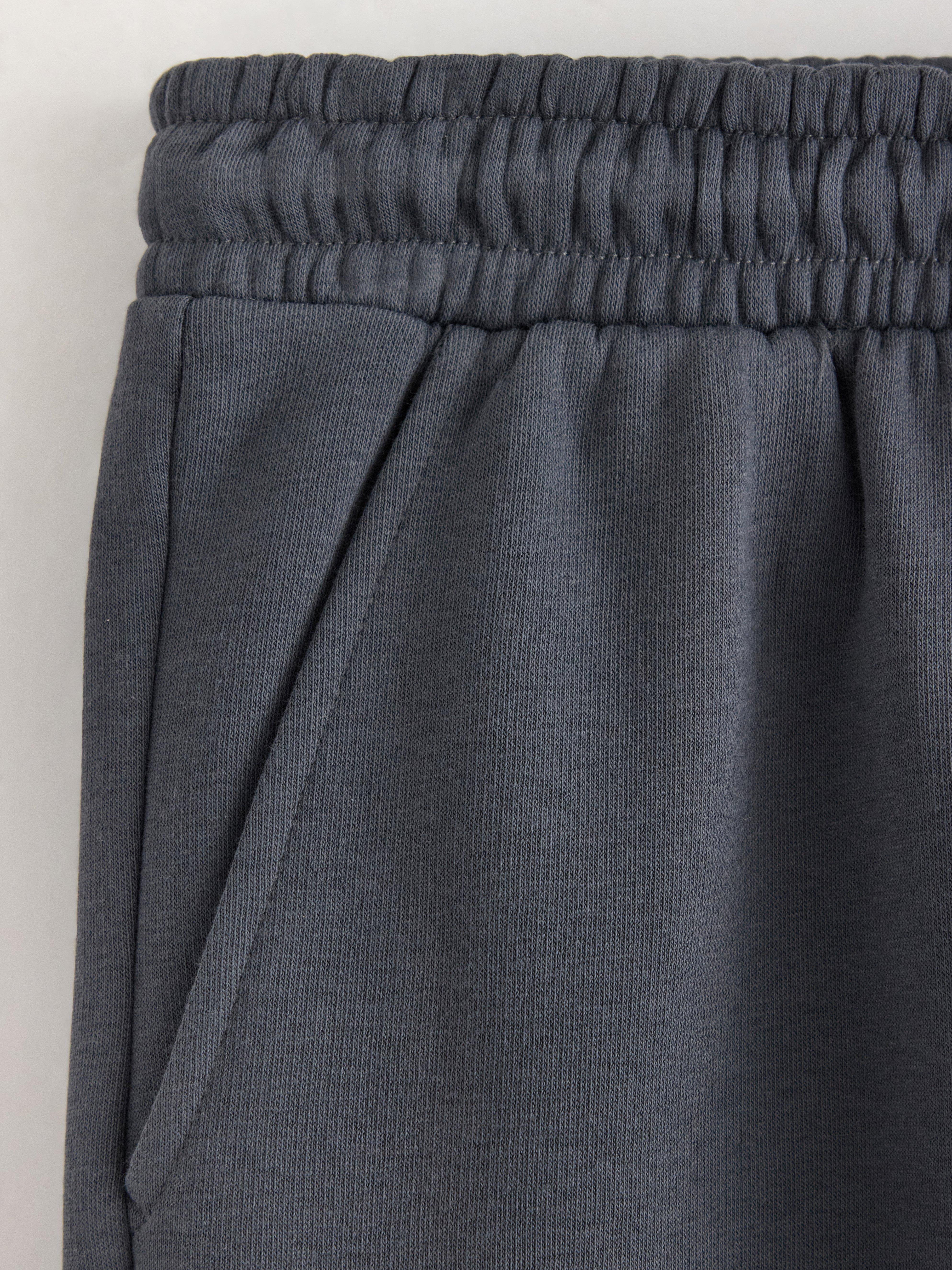 Short en jersey avec intérieur brossé gris foncé