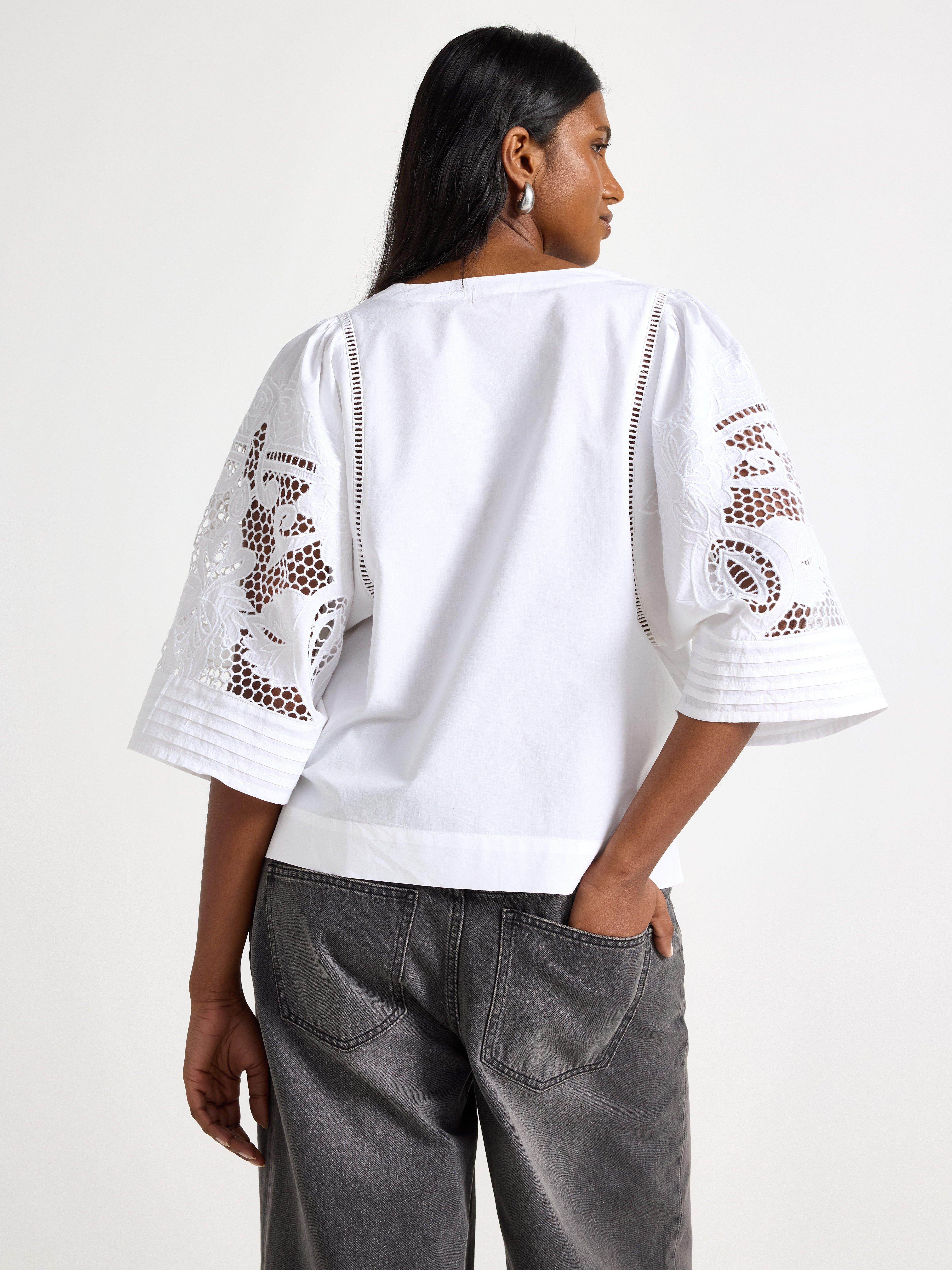 Bluse med broderi Hvit