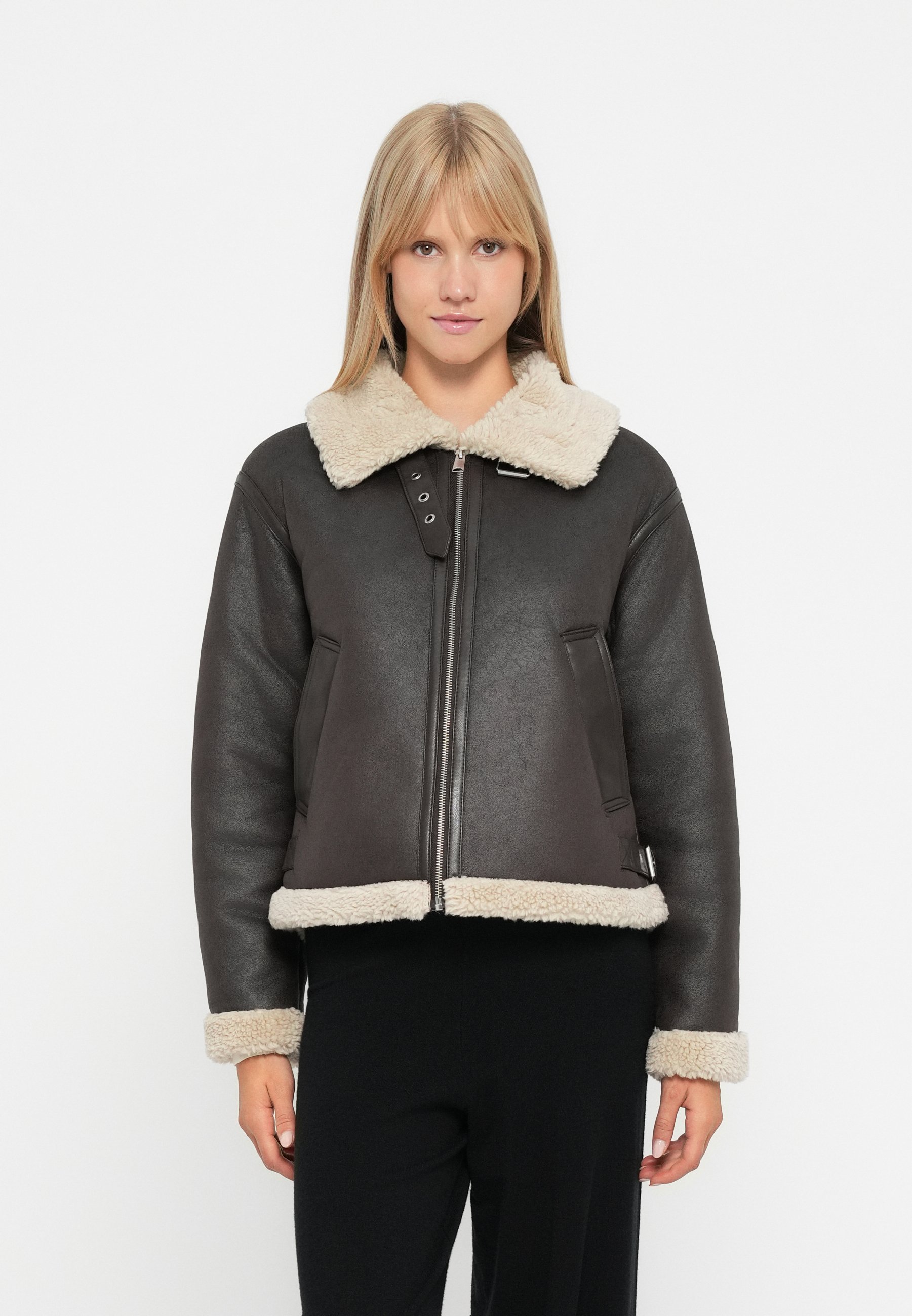 Vero Moda VMVIRGINIA VESTE COURTE - Veste d'hiver - gâteau au chocolat