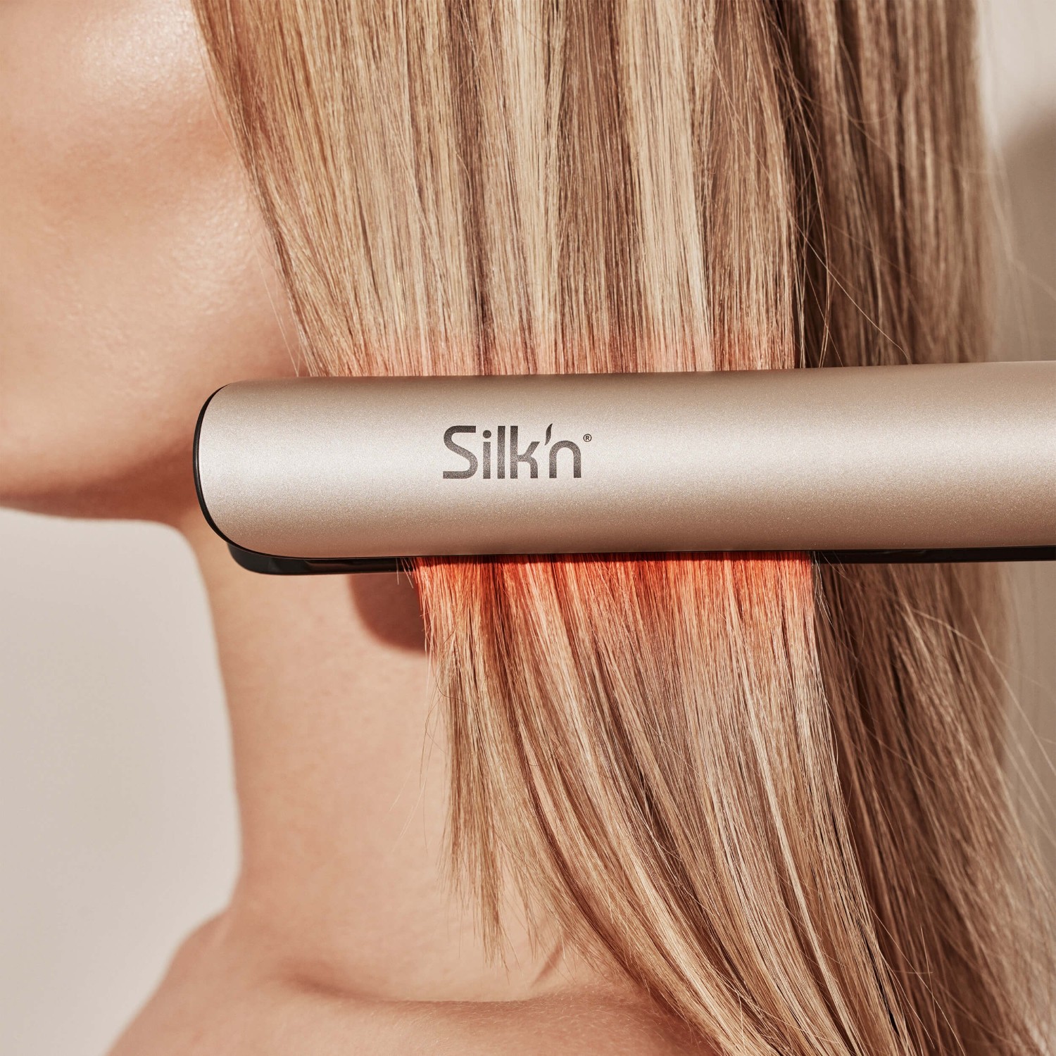 Žehlička na vlasy Silk'n SilkyStraight - 1 kus
