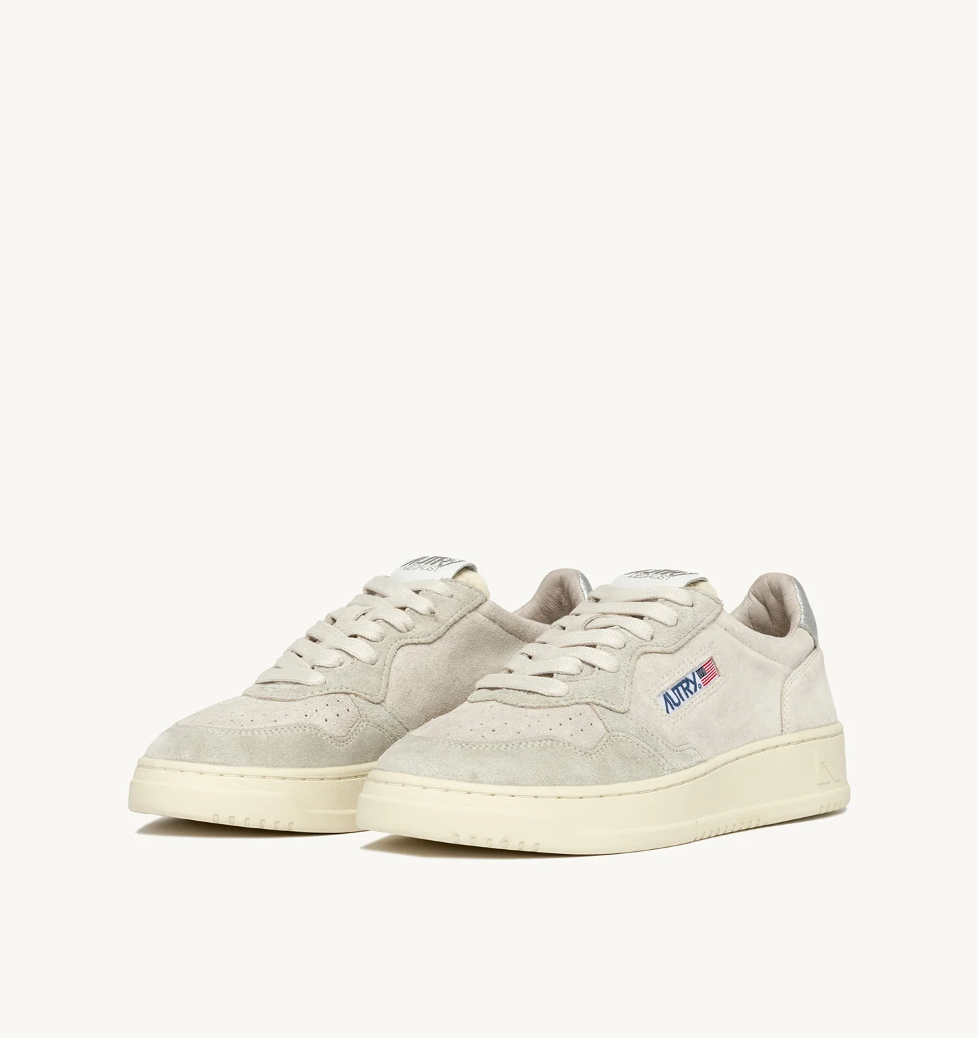 Adidași Medalist Low din piele întoarsă de culoare avoriu