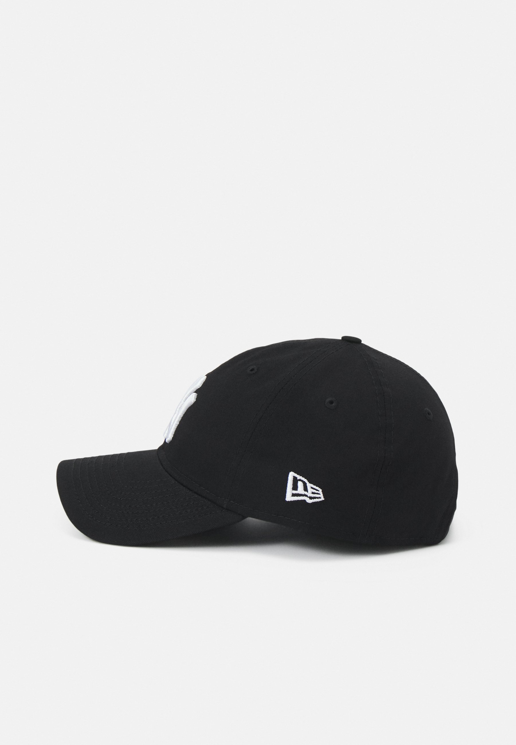 New Era petten