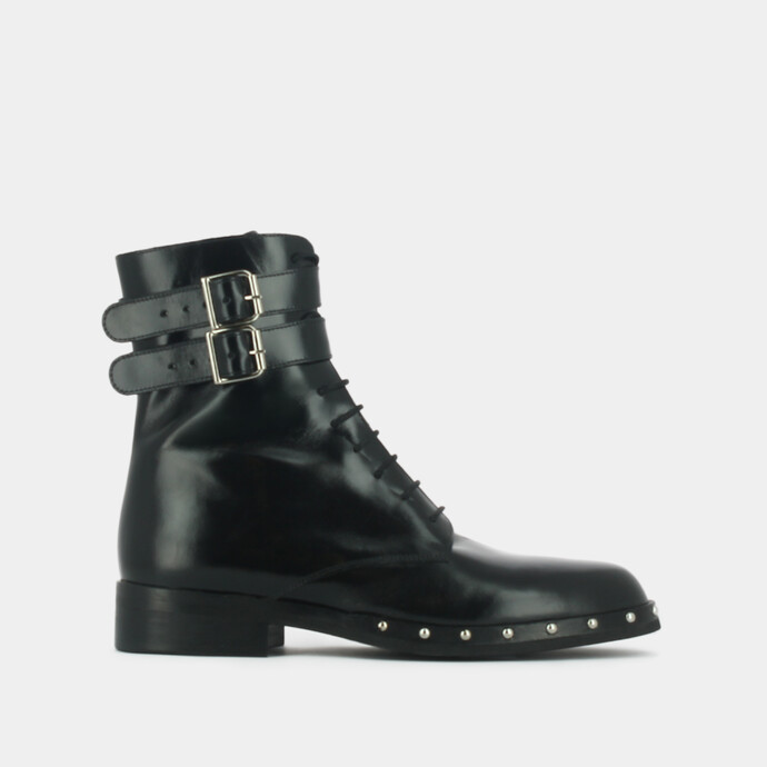 Boots à boucles et clous  en cuir noir