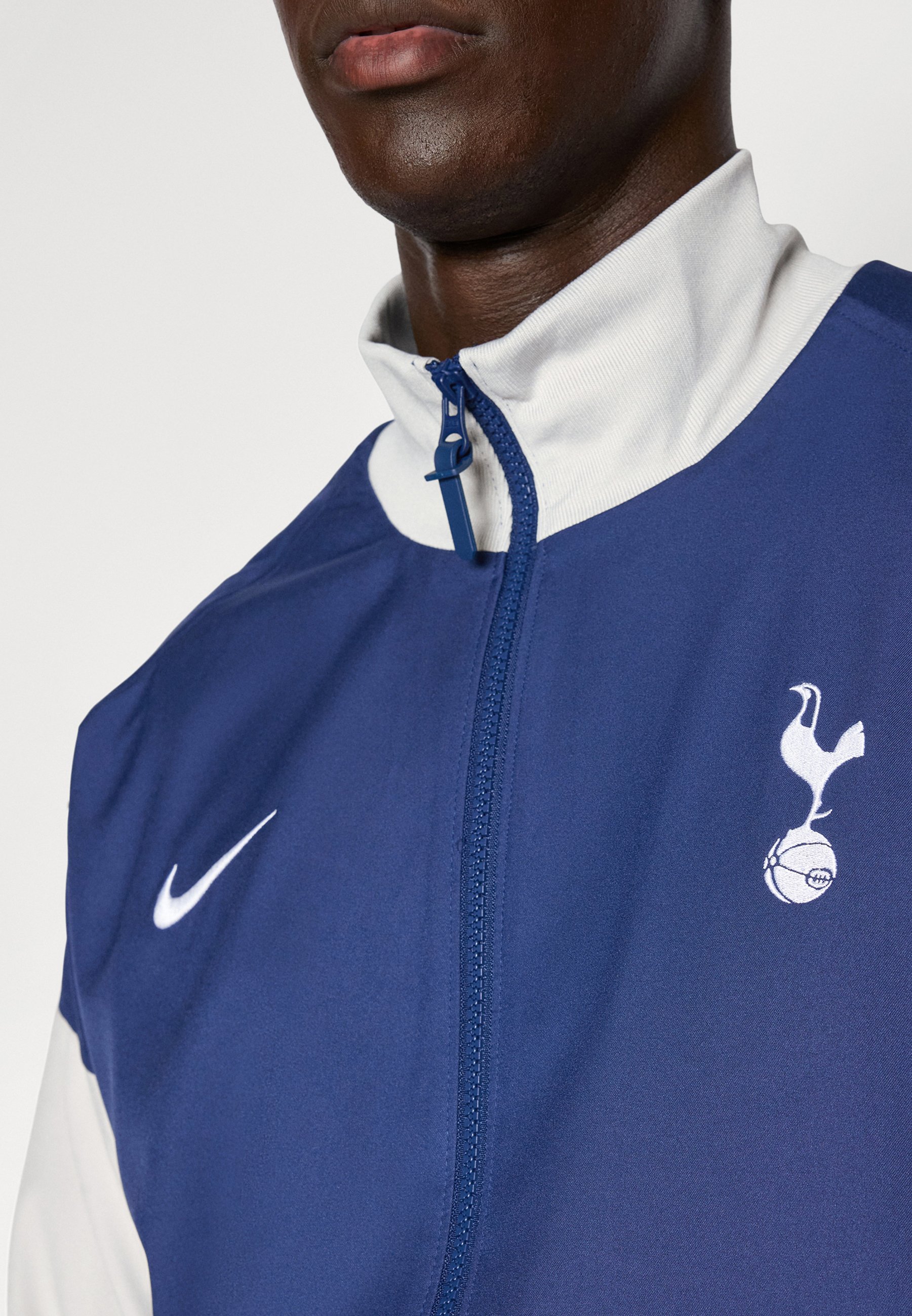 Nike Performance TOTTENHAM HOTSPUR STRIKE ANTHEM JACKET - Klubové oblečení - black/white